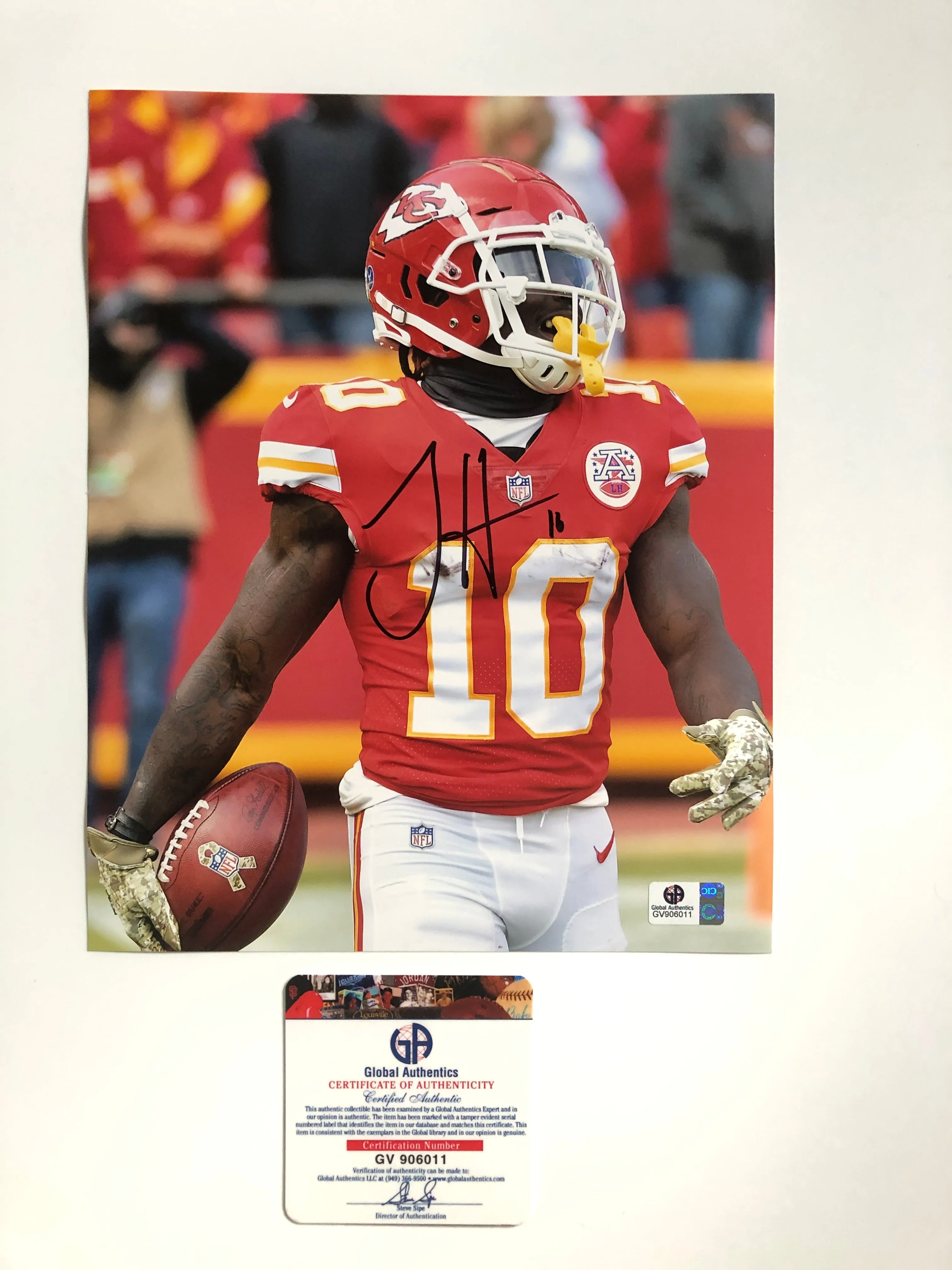 Tyreek Hill Kansas City Chiefs Autographed 8x10 Profile Photo